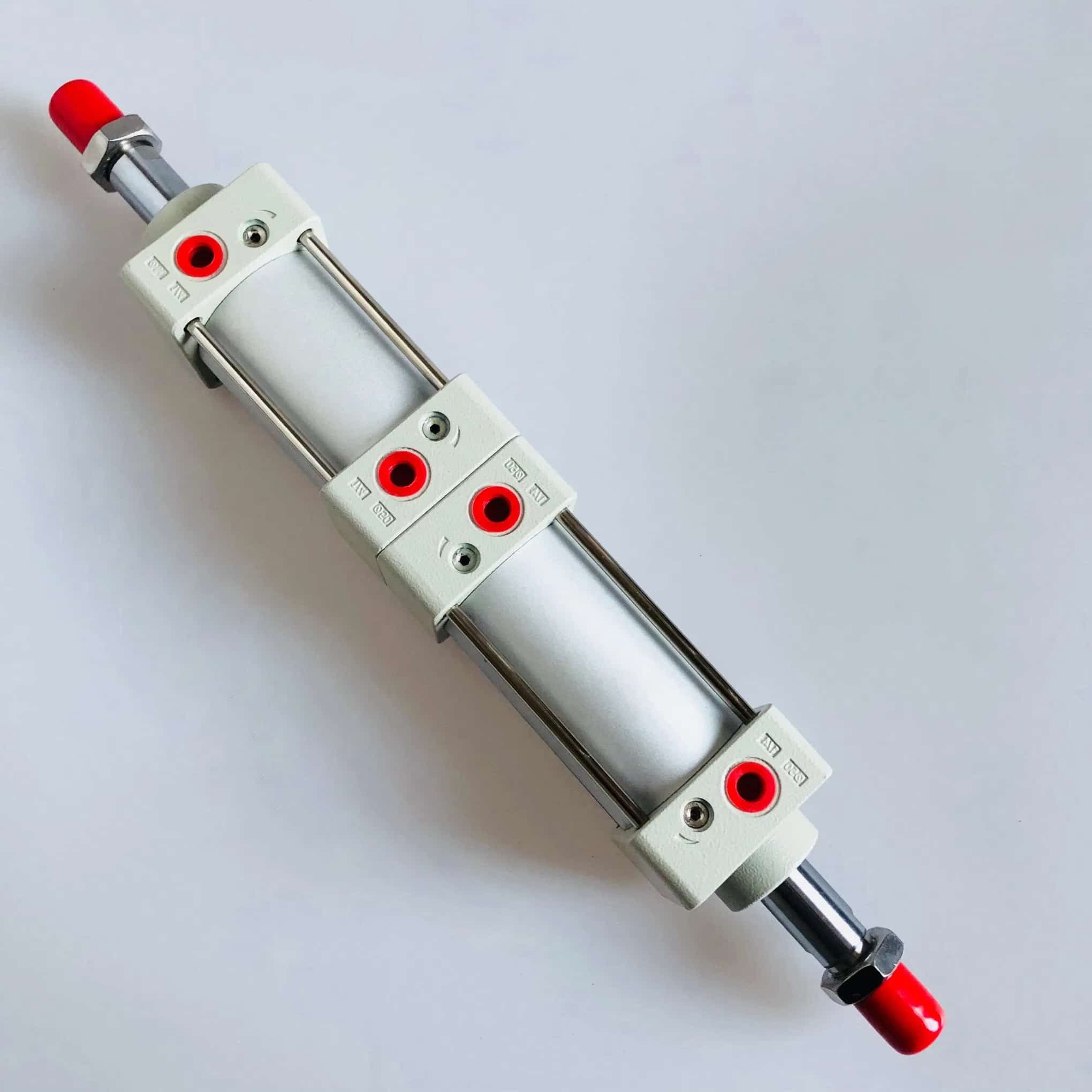 背靠背安裝的兩支氣動氣缸,用於三位置致動器配置