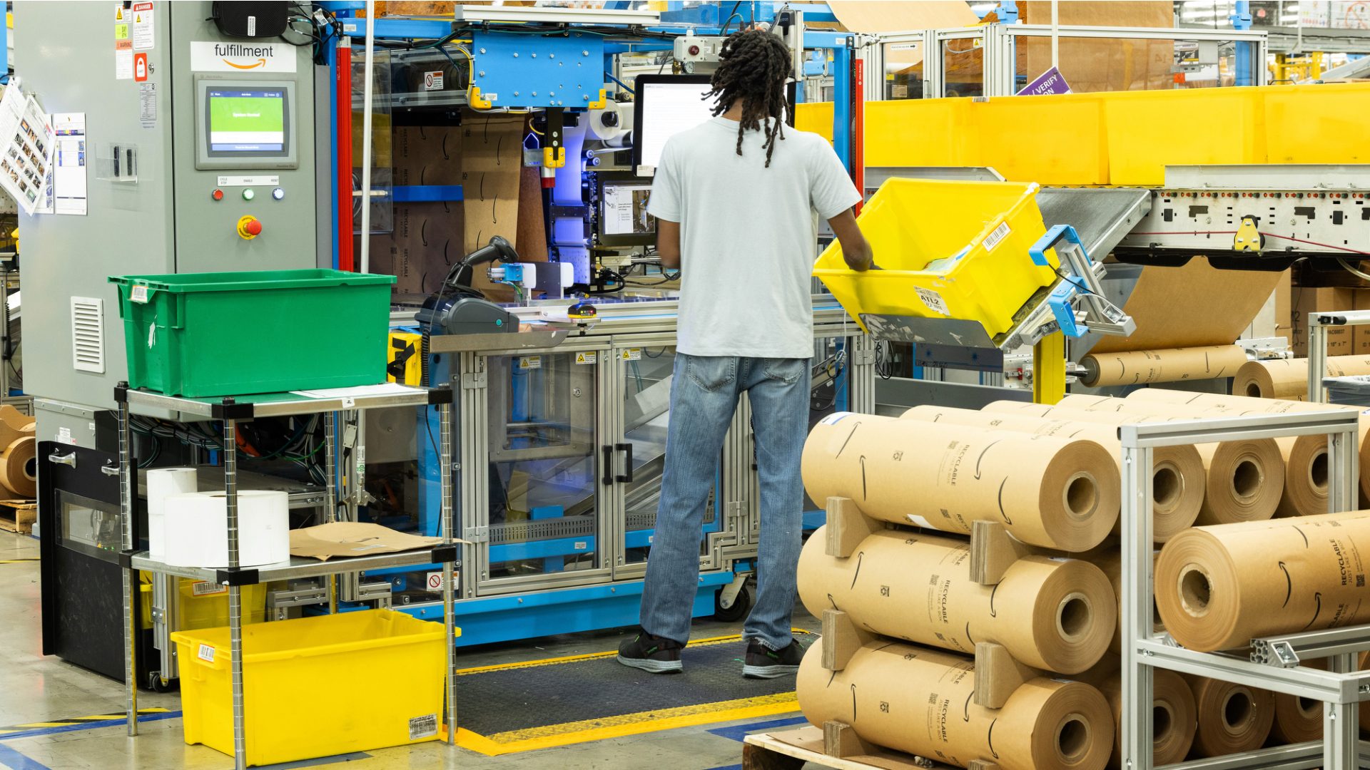 Mini pneumatic cylinder application in packaging and labeling stations